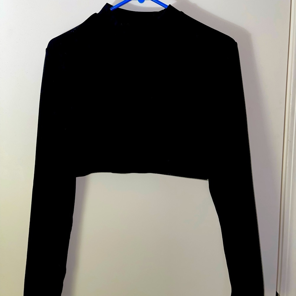 Black long sleeve turtle neck crop top size large shein